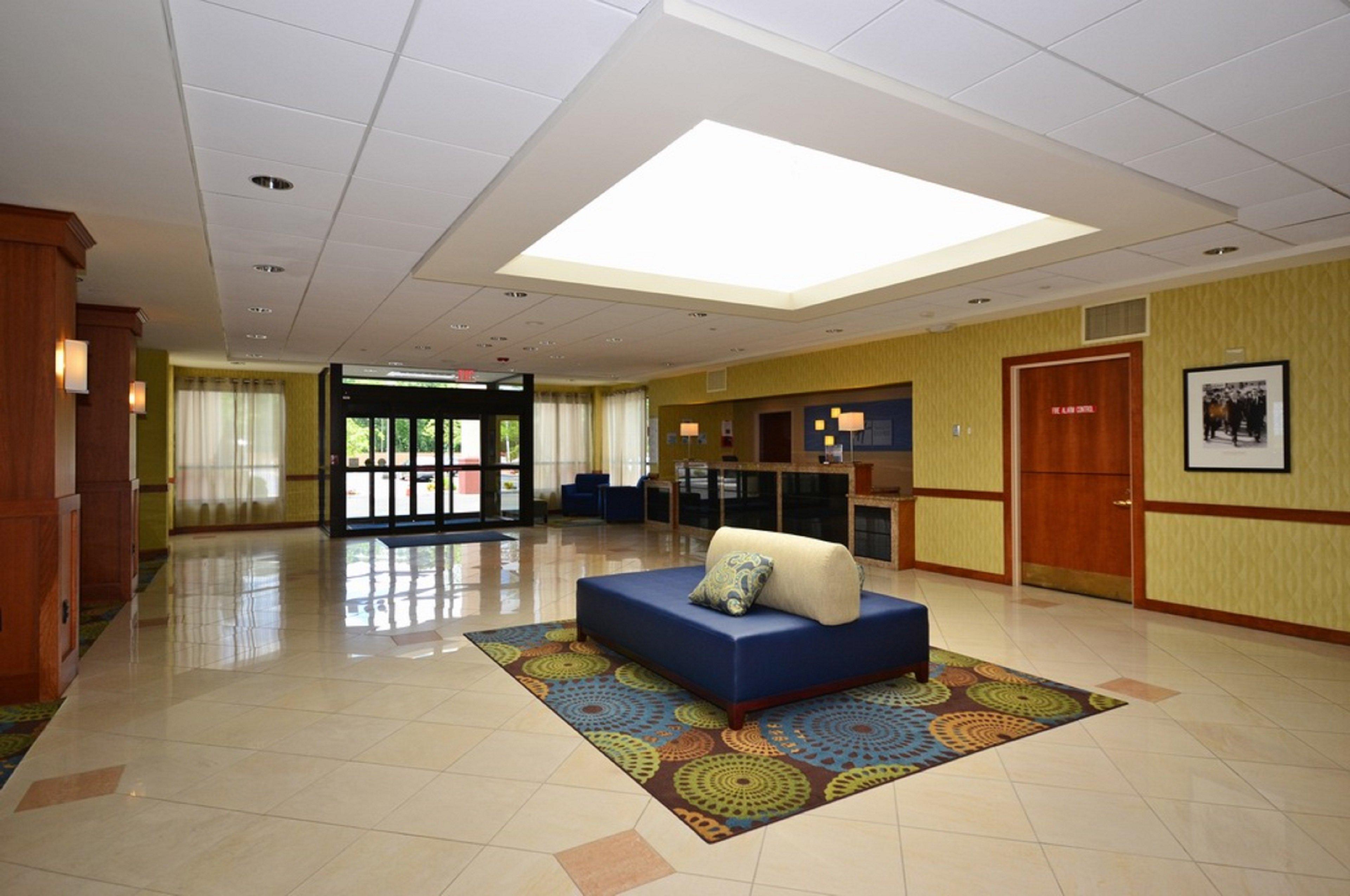 Holiday Inn Express Boston Brockton By Ihg מראה חיצוני תמונה