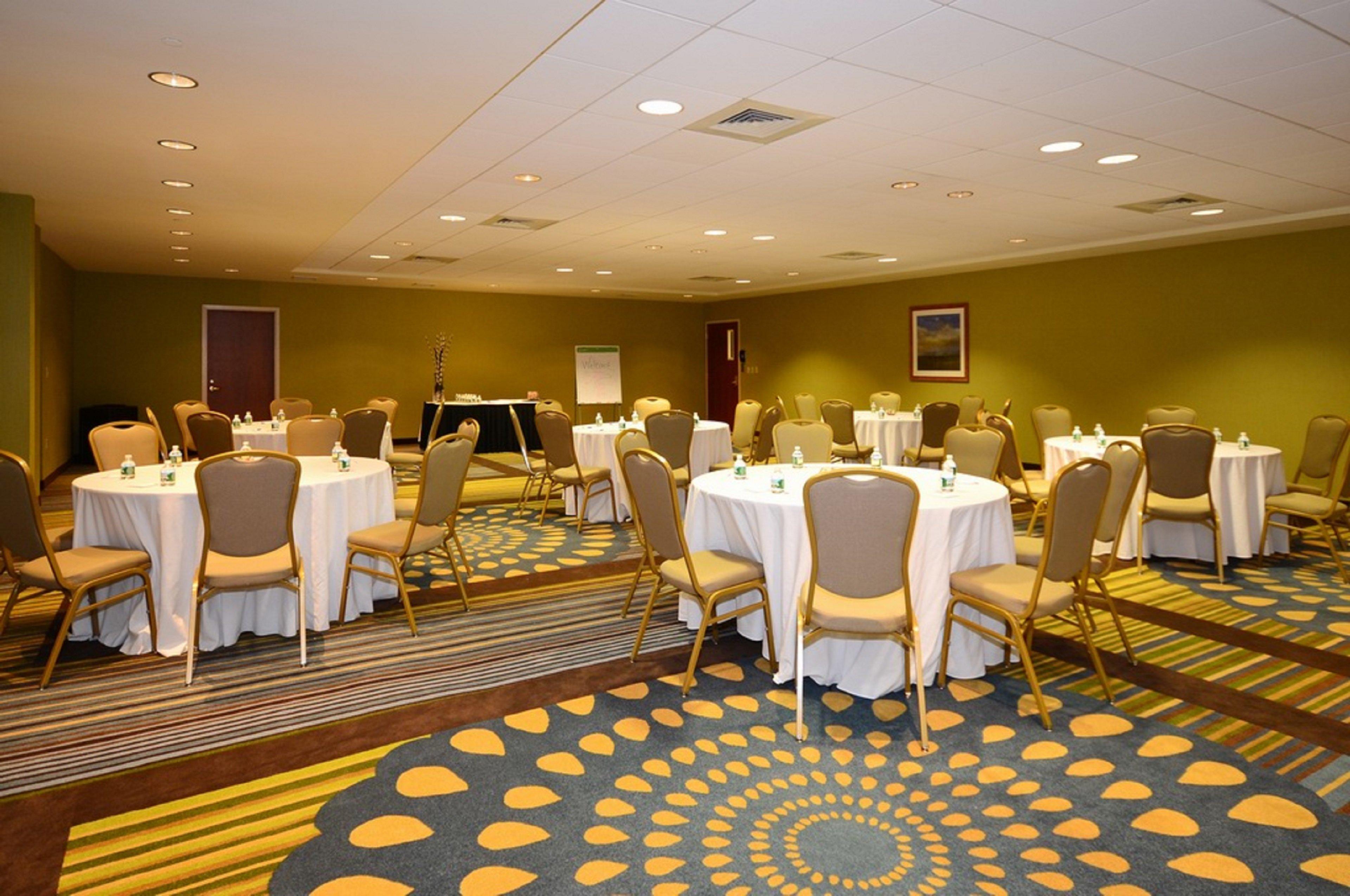 Holiday Inn Express Boston Brockton By Ihg מראה חיצוני תמונה